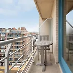 In With Stunning Views *