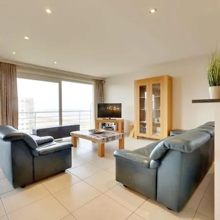 With Oblique Sea View Apartment Middelkerke