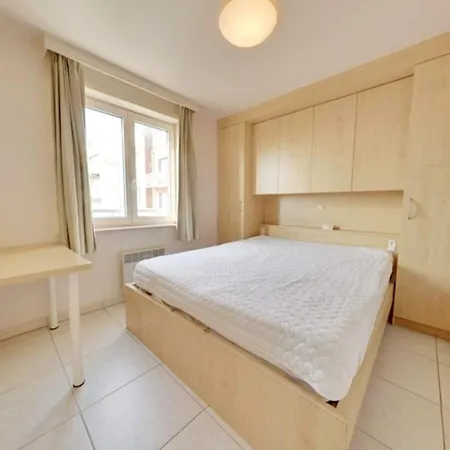 Apartment With Oblique Sea View