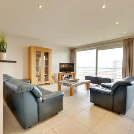 With Oblique Sea View Apartment *