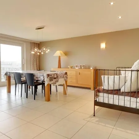 Apartment With Oblique Sea View Middelkerke