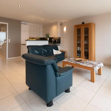 Apartment With Oblique Sea View