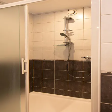 In With Stunning Views Apartman