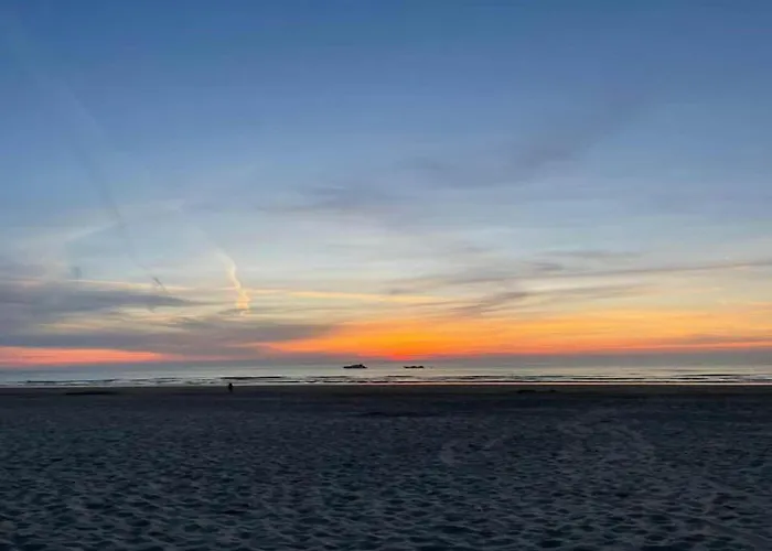 Apartment In With Stunning Views Middelkerke