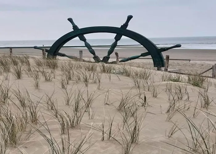 In With Stunning Views Apartment